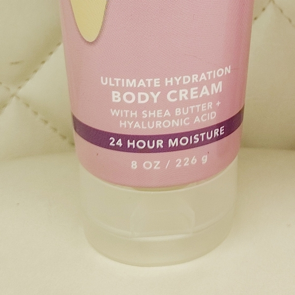 Fruity Sherbet Scoop Ultimate Hydration Body Cream + Body Wash Set BBW - Picture 6 of 12